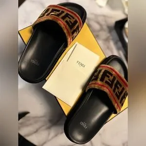 【関税&送料込み】Fendi 'Fendi Roma' Slides Fendi | Shoes | Fendi Roma Italy Pool Slides Sandals Ff